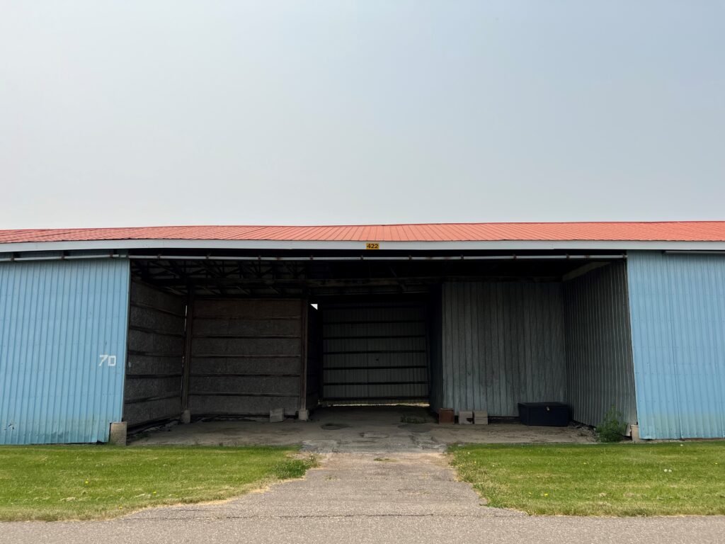 Hangar 422